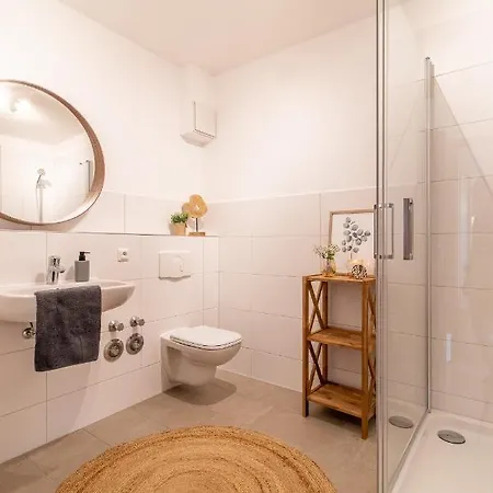 Bergwiese I Balkon I Aufzug I Stellplatz Apartment