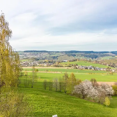 Bergwiese I Balkon I Aufzug I Stellplatz Apartmán